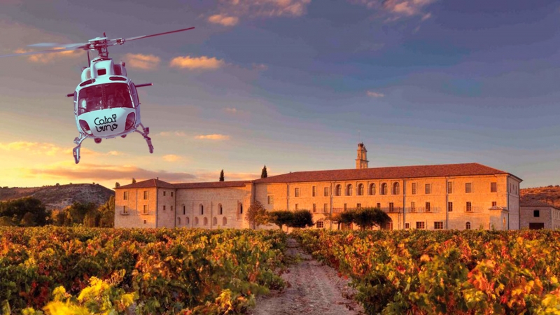 Enoturismo en helicóptero a Abadía de Retuerta, y paseo en 4x4 por el viñedo